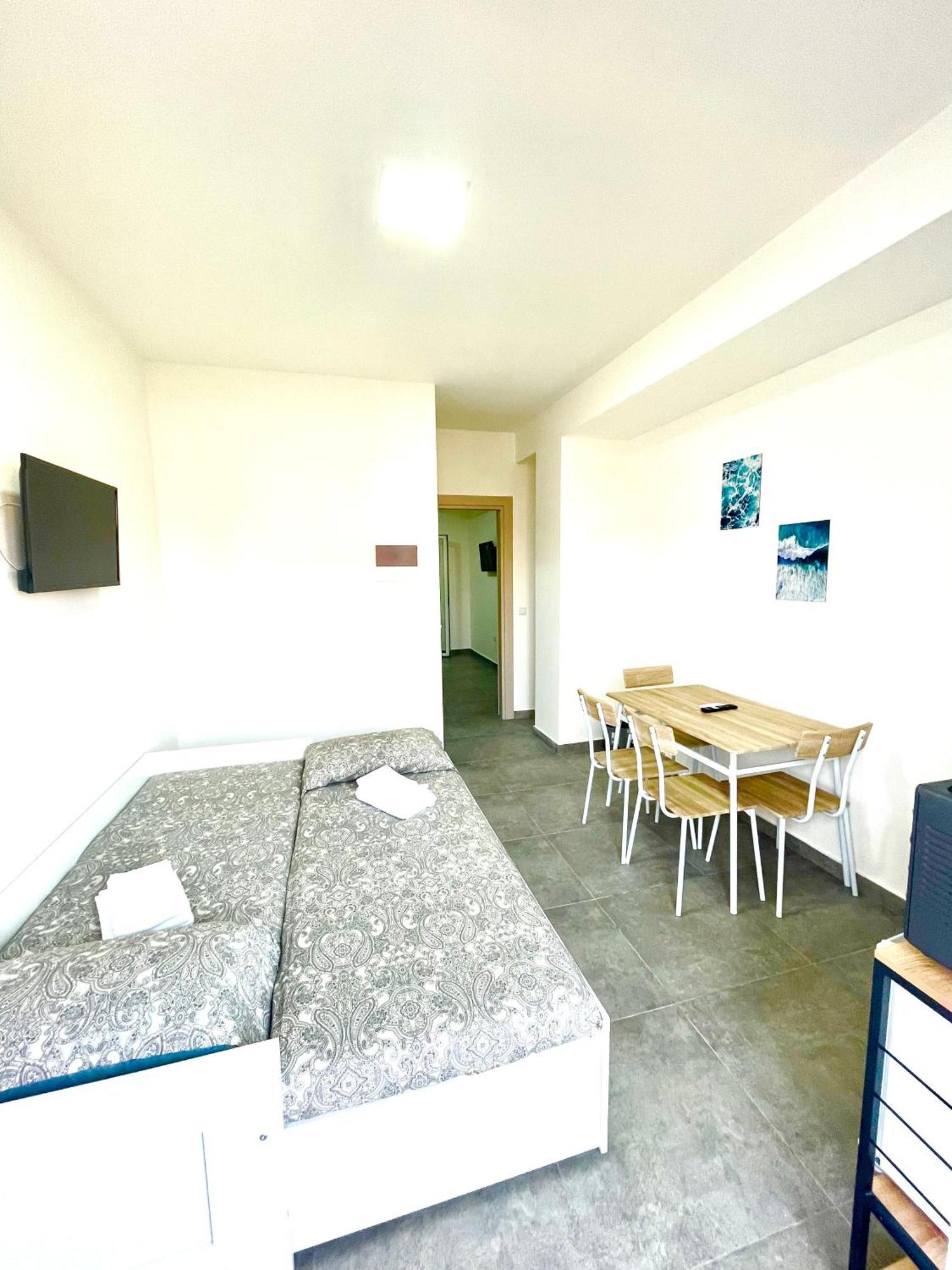 Bed And Beach Ypsos Exterior foto